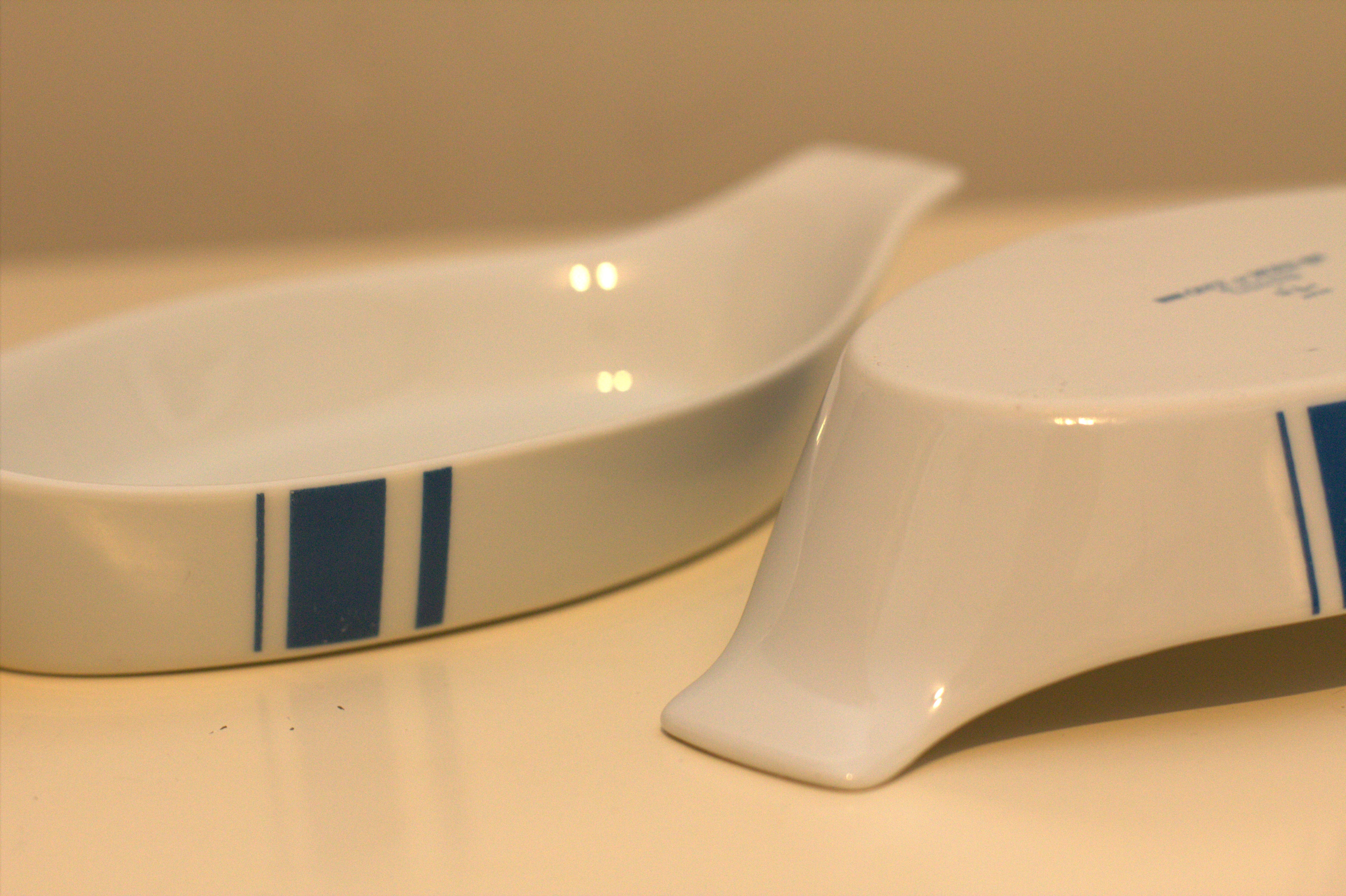 2 Shafford of Japan Au Gratin Casserole Serving Dish Blue/White